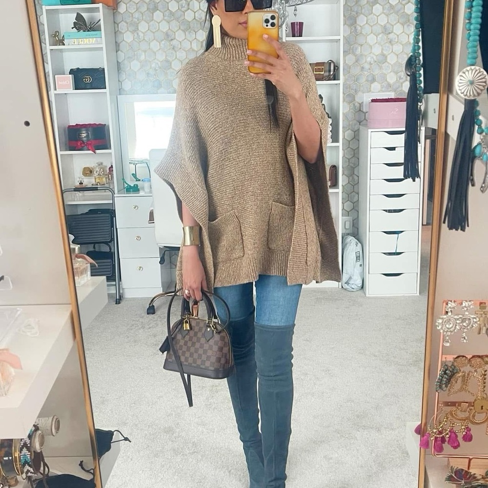 Michael kors Women's Brown Turtleneck Sweater/poncho